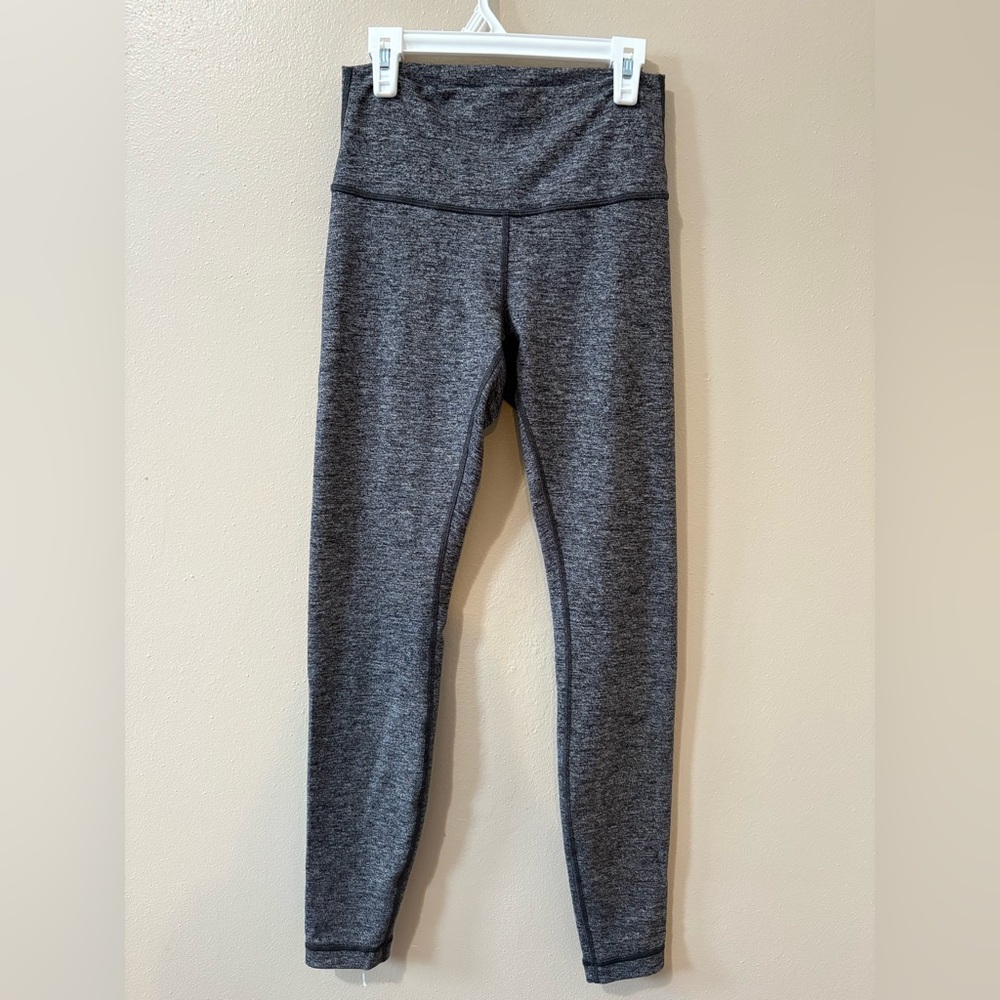 Lululemon Wunder Under Hi-Rise Tight 28” in heathered grey/black womens size 6